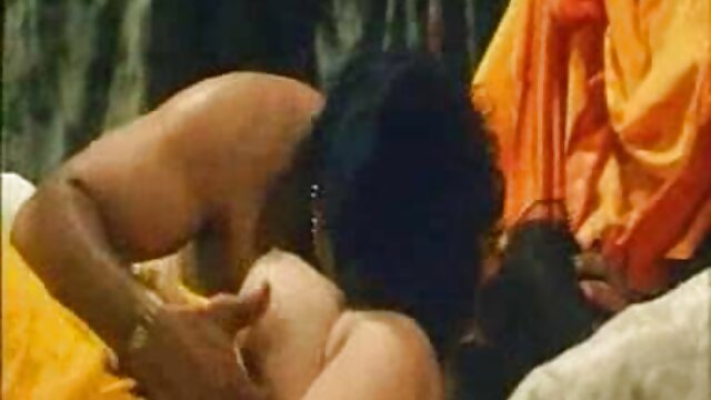 18 Jahre Olds erster Handjob sex film ansehen mit viel älterem Mann